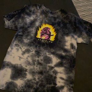 Men’s Small graphic tee